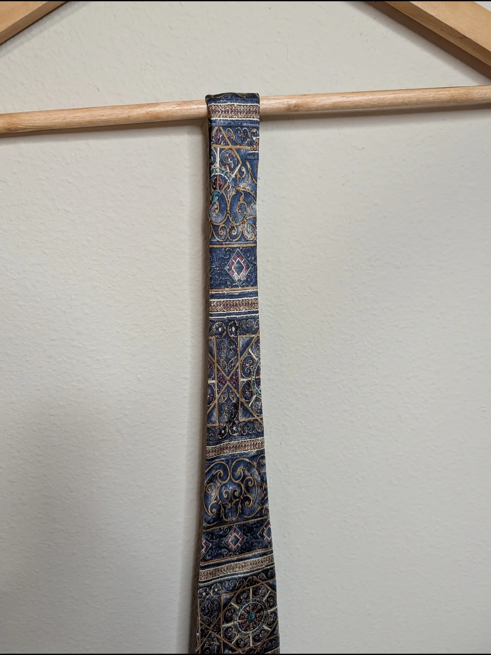 Cambridge Classics Tie‎ Navy Blue Ornate Medallion 100% Silk Vintage Wide